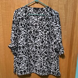 Well Worn Monochrome Floral Blouse